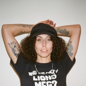 Meet your Posher, Brit